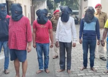 Jharkhand: Gang of six robbers in police uniforms arrested in Jamshedpur