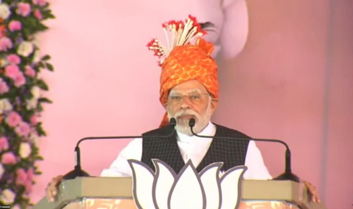 PM Modi attacks Congress for failing to contain Naxalism in Chhattisgarh