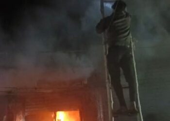 Dhanbad: Three family members die in major fire