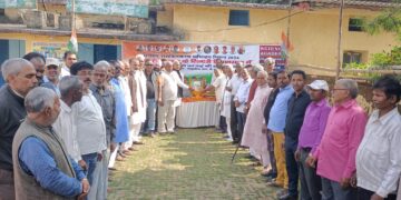 Sindri Nagar Congress pays rich tributes to Nehru