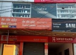 Dhanbad: Lady make-up artist of Jawed Habib salon jumps from fourth floor