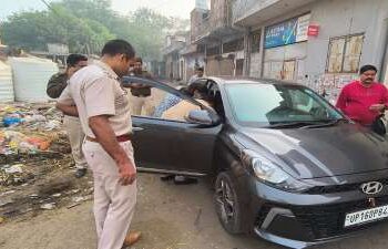 Delhi: Blood-soaked body of man found in car in Ghazipur