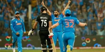 India breaks Kiwi jinx to storm into final, Kohli gets 50th ton