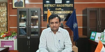 Poll training for sector magistrates, police officers begins in Daltonganj