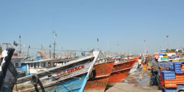 Coastal Karnataka’s fishermen face struggle amidst power crisis as ice production plummets to record lows