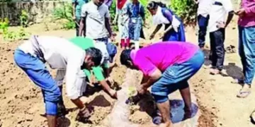 Campus News: Rural immersion prog. helps DPS Ranchi students study Jharkhand village 