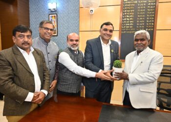 Jharkhand: Singhbhum Chamber meets CM, demands airport in Jamshedpur 