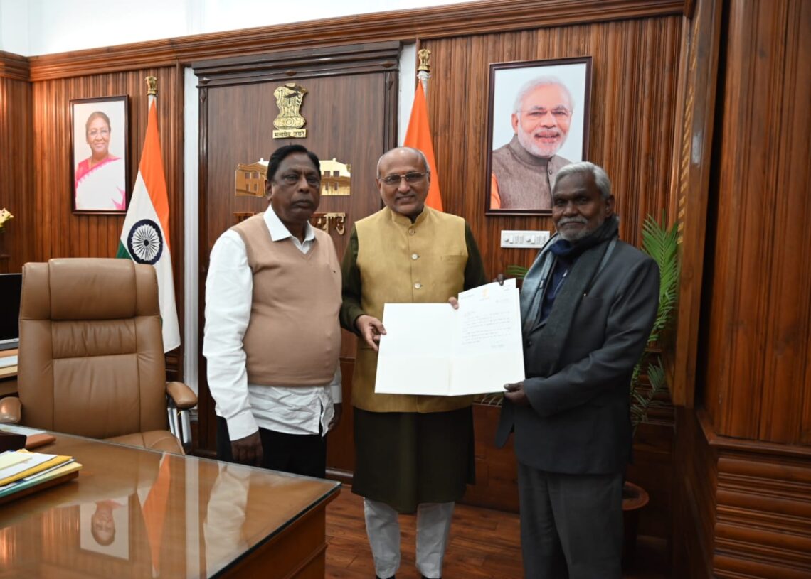 Big Breaking: Jharkhand governor invites Champai Soren to take oath as CM