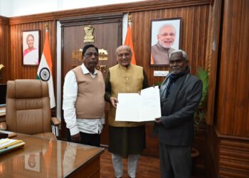 Big Breaking: Jharkhand governor invites Champai Soren to take oath as CM