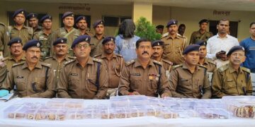 Jharkhand News: Garhwa police recover 3. 5 Kgs of looted gold ornaments