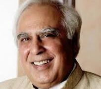 Angry over order on Hemant Soren, Kapil Sibal says SC must lay down rules for when to approach it