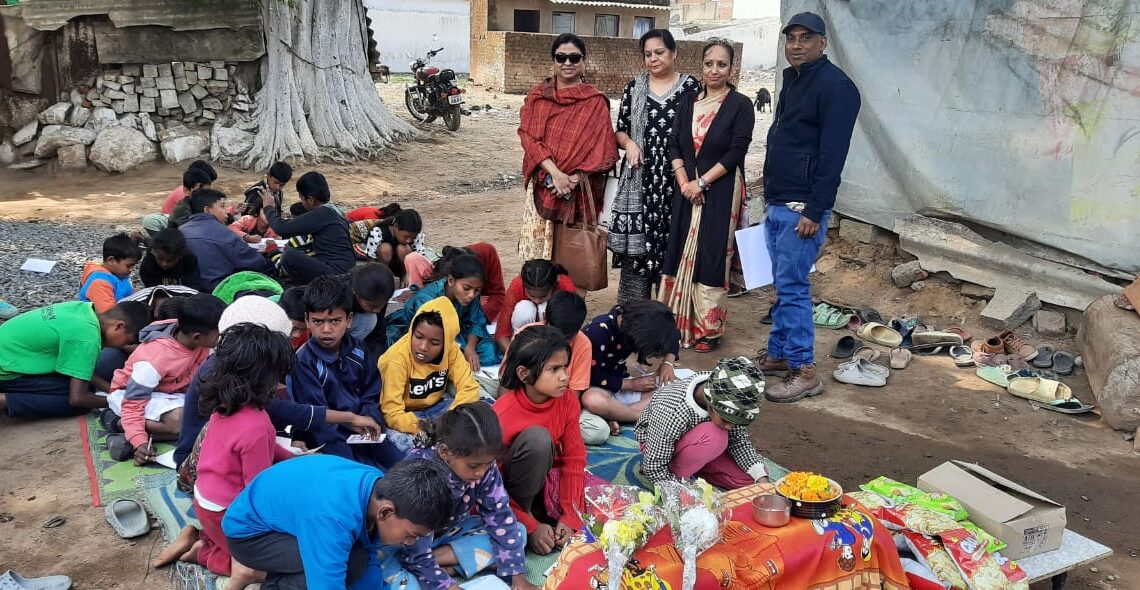 Jharkhand: Social organisation ‘Pankhuri’ holds painting contest for slum students