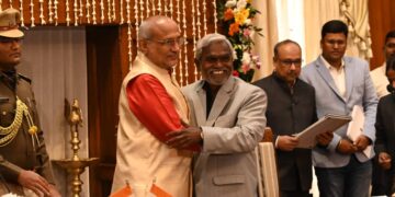 Breaking: ‘Kolhan Tiger’ Champai Soren takes oath as Jharkhand CM