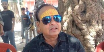 Jharkhand Congress MLA Irfan Ansari offers prayers at Shiva temple