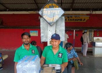 Indian Railways offer economical meals for passengers this summer 