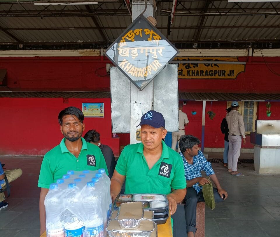 Indian Railways offer economical meals for passengers this summer 