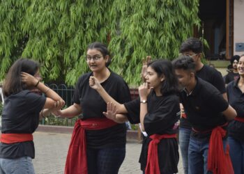 Jharkhand News: Loyola School Jamshedpur students rally for general elections with ‘Nukkad Natak’