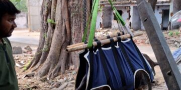 Compassion in Action: JAWS treats injured cow with community support in Jamshedpur