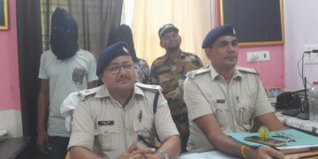 Palamu police recover stolen auto rickshaw