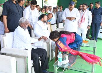 Kalpana Soren campaigns to win Gandey bypoll. See pictures