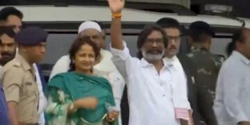 Hemant Soren comes out of jail