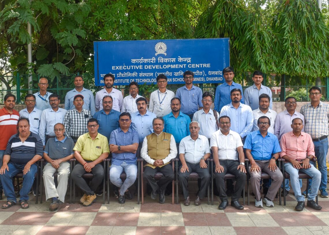 Jharkhand News:  IIT ISM Dhanbad begins classes for CIL executives on safety in mining operation