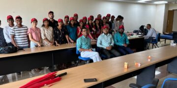 Jharkhand News: Girl medicos outnumber boys in donating blood at MMCH Daltonganj