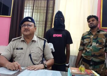 Daltonganj police crack school theft case; locals harass lady principal for lodging FIR