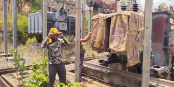 Jharkhand News: Electricity installations get a cool cover in Daltonganj