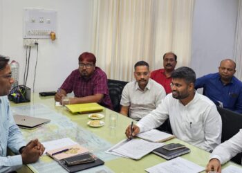 Jharkhand News: Dhanbad ADRM assures ECRKU of promoting Railway staff