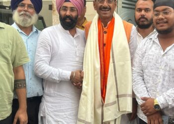 Jamshedpur Sikhs meet junior defence minister, demand quota hike in Army