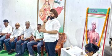 Naman pays tribute to Lord Birsa Munda