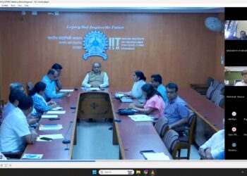 Jharkhand News: IIT ISM Dhanbad director interacts with JEE Advance qualifiers