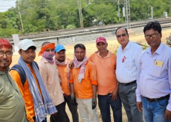 Jharkhand News: Low marks on career report triggers resentment among Dhanbad railway division staff