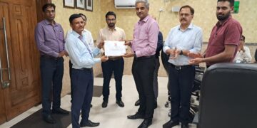 27 Dhanbad Railway Division staff get Safety Award