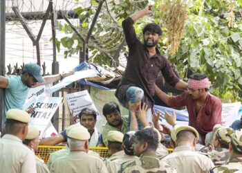 Congress protests outside BJP Delhi office over alleged NEET UG paper leak