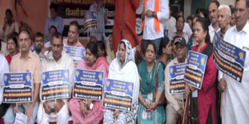 BJP demonstrates across Delhi over power tariff rise targeting AAP-led govt