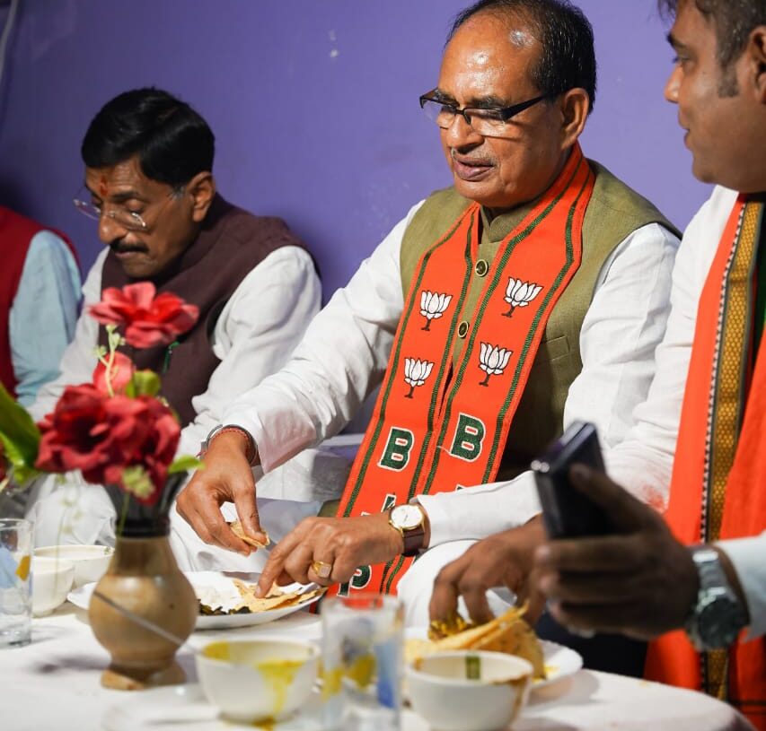 JMM-Congress has not fulfilled even one out of 461 election promises, says Shivraj Singh Chouhan