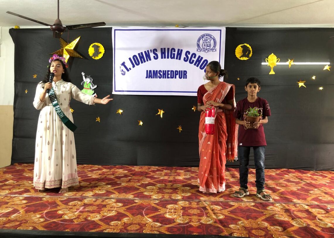 St. John's High School Jamshedpur holds Annual Award Ceremony