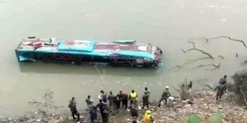 14 dead as Indian bus headed to Kathmandu plunges into river in Nepal