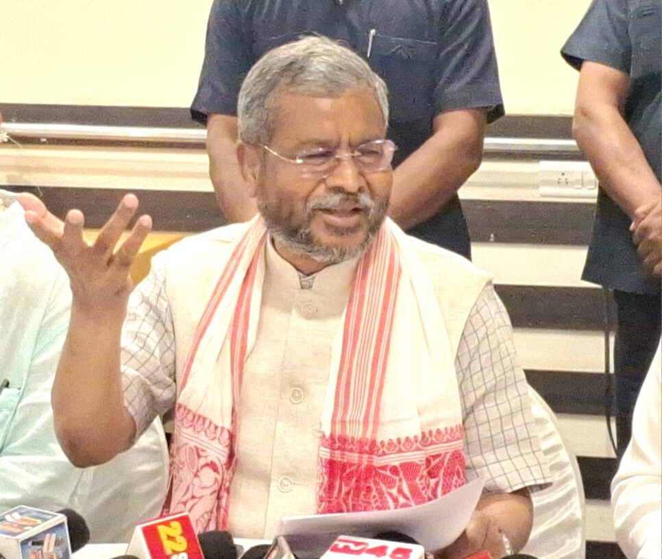 Do Congress, JMM endorse NC promises of separate flag, Article 370 in J&K, asks Marandi