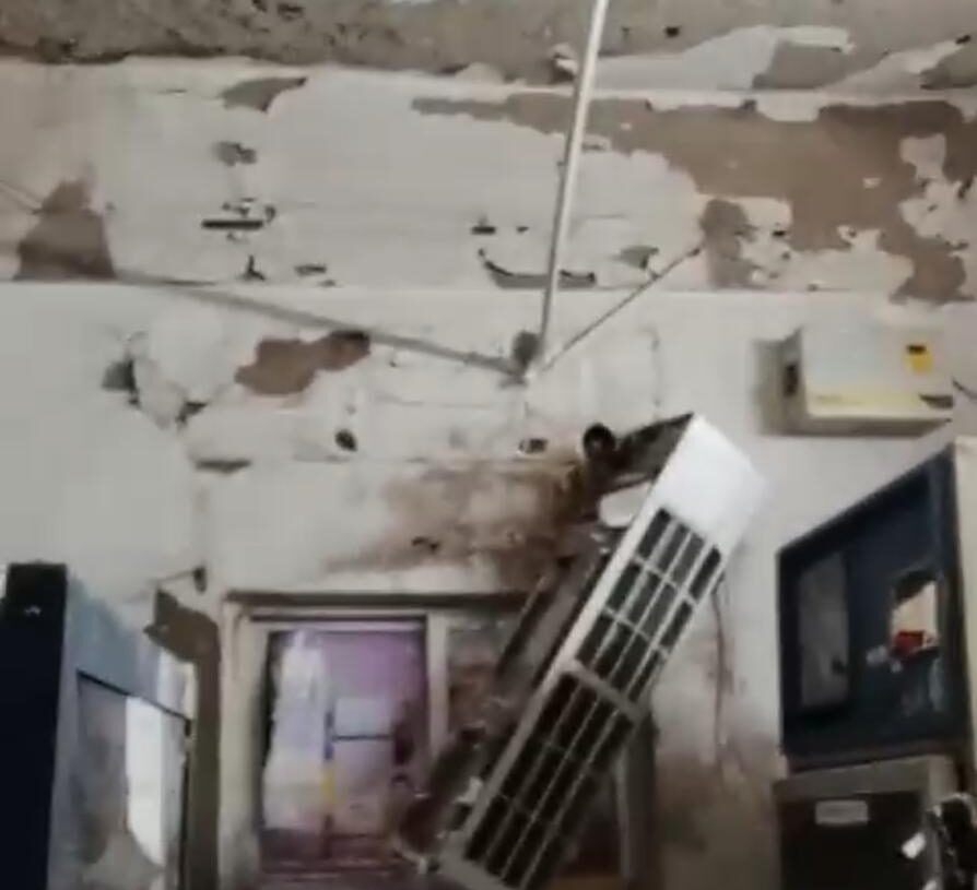 False ceiling of blood bank falls off in MMCH