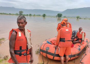 NDRF rescues 17 marooned people in Garhwa