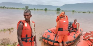 NDRF rescues 17 marooned people in Garhwa