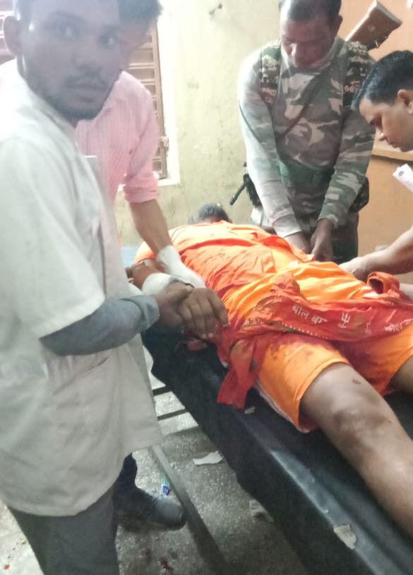 Jharkhand News: Road robbers shot at a returnee Kanwariya in Palamu