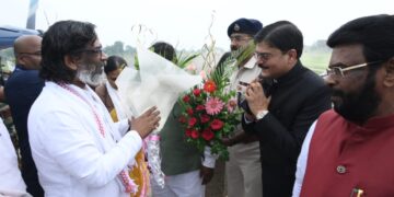 Jharkhand CM's mammoth meet in Daltonganj evokes pain and pleasure