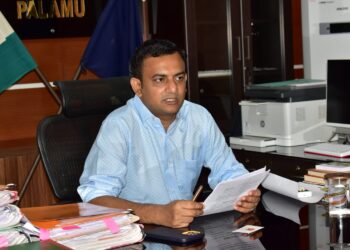 Jharkhand News: Palamu DC highlights electoral roll purity, outlines preparations for assembly polls