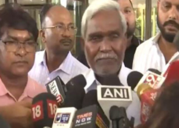 Guruji's health is not good, so decided to begin a new chapter: Champai Soren