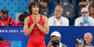 Wrestler Vinesh Phogat disqualified from Olympic finals for exceeding weight limit