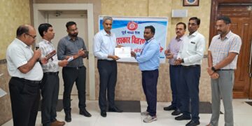 Safety award for 24 Dhanbad railway division staff